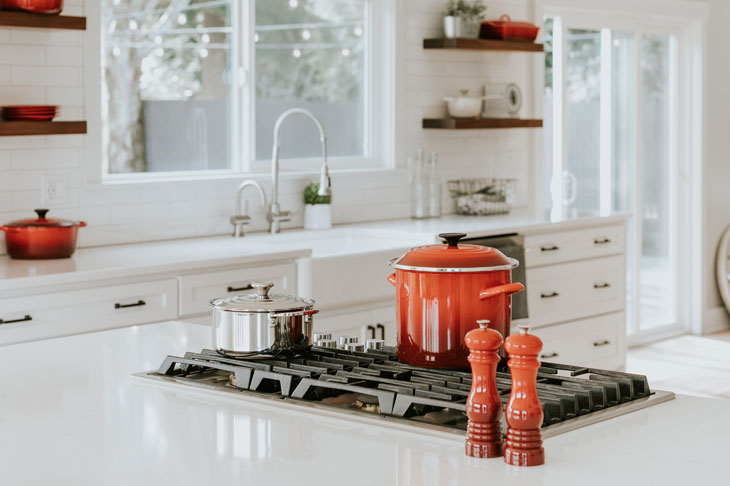 Best Cookware Sets for Gas Stove 2022: Reviews + Buying Guide